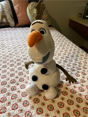 Official Disney Parks Frozen Olaf Snowman Stuffed Animal Toy 16”